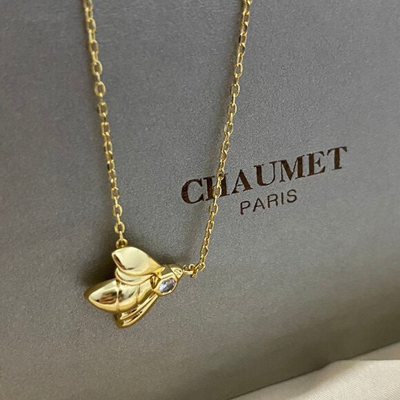 Chaumet Bee Pendant Necklace - Picture 6 of 6